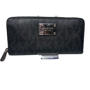 Michael Kors Jet Set Black Pebbled Leather Zip Wallet with Logo Plate